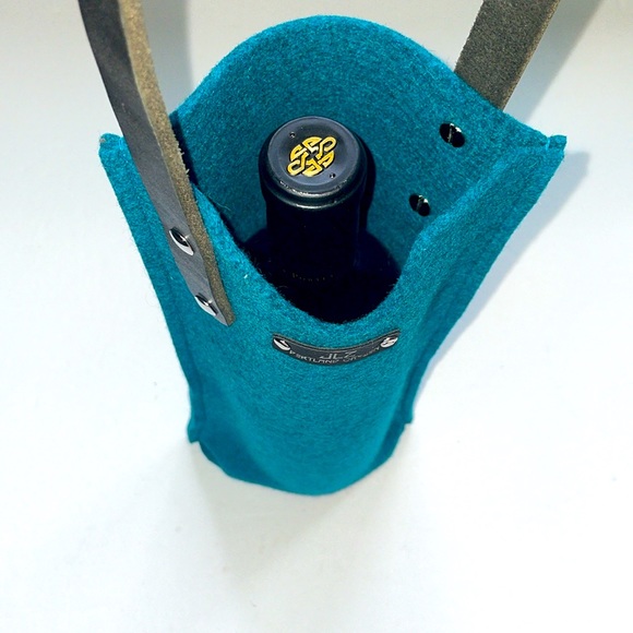 JLZ Portland felted wool wine bag - Picture 4 of 5
